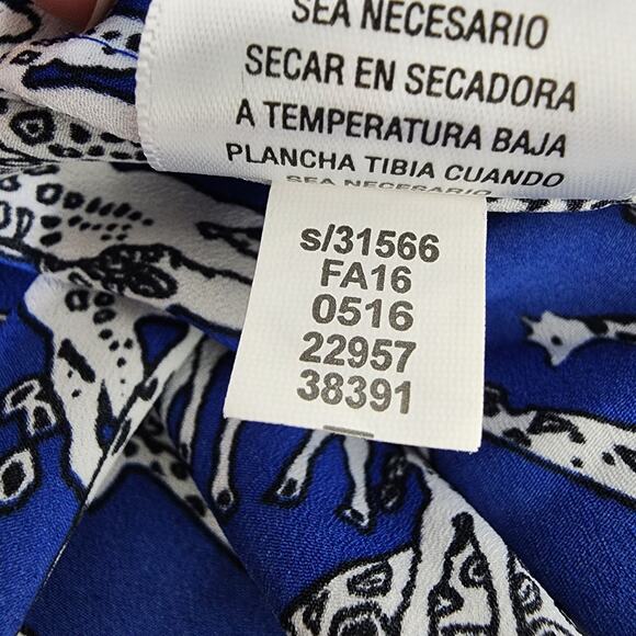 Charter Club Shirt Womens Large Giraffe Safari Print Button Blue Long Tab Sleeve - Picture 11 of 11